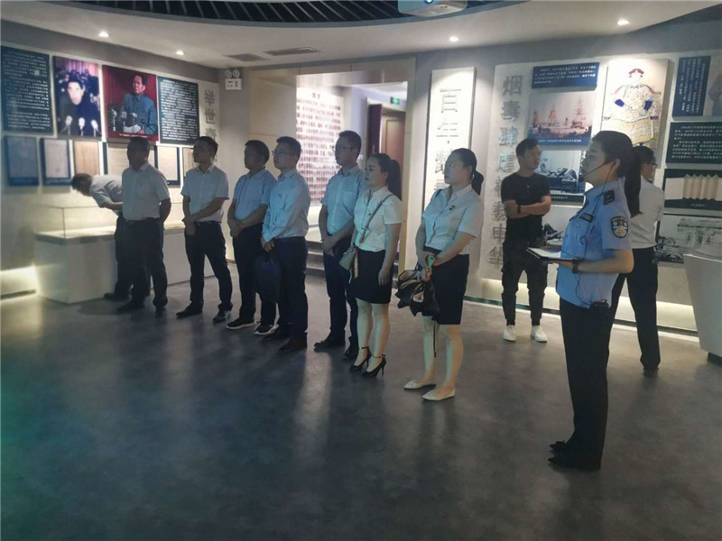 甘肅金控武威擔(dān)保公司開展“珍愛生命、遠(yuǎn)離毒品”警示教育活動